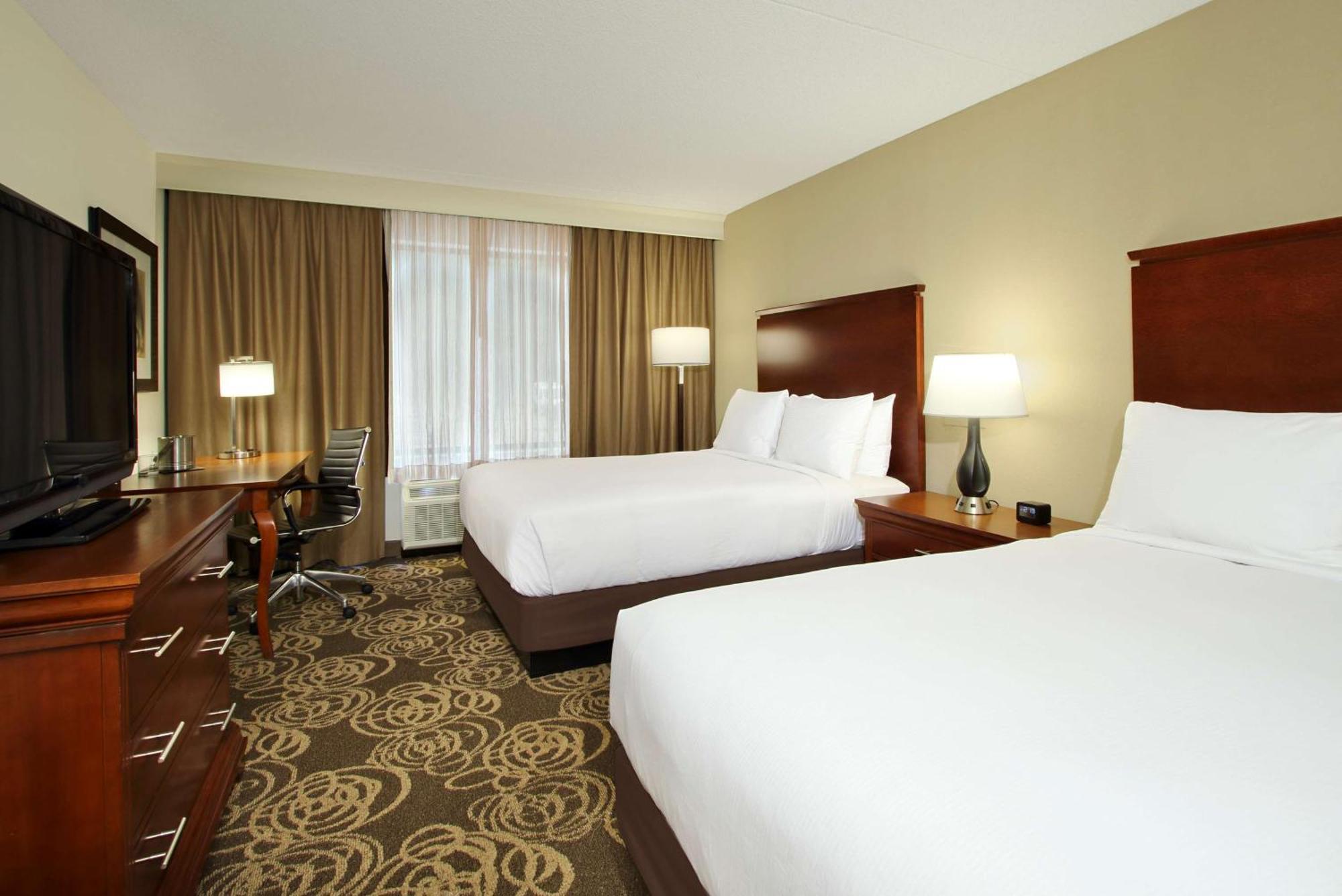 Hotel Doubletree By Hilton Mahwah Exterior foto