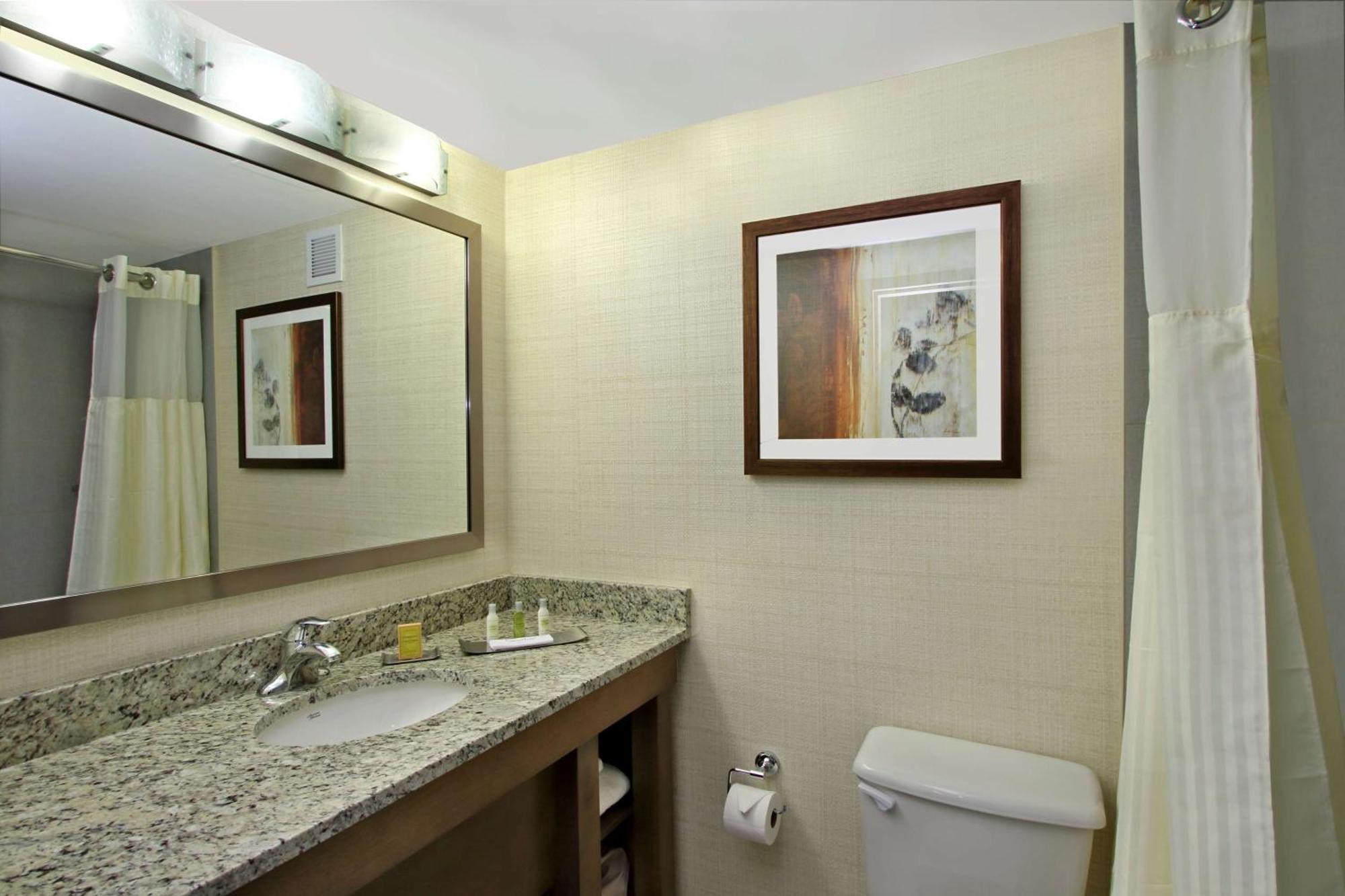 Hotel Doubletree By Hilton Mahwah Exterior foto