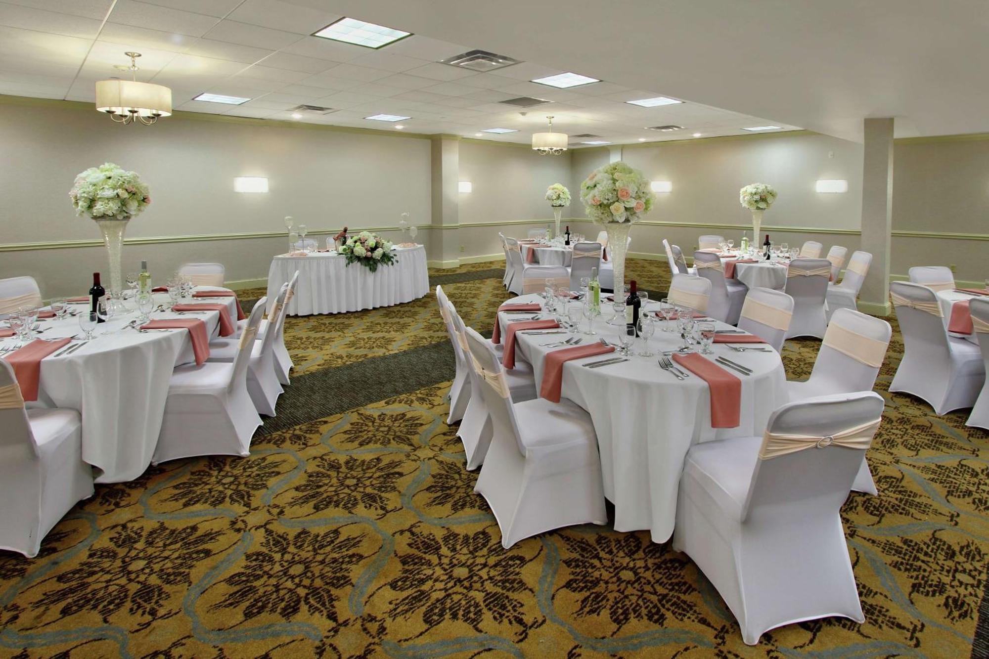 Hotel Doubletree By Hilton Mahwah Exterior foto