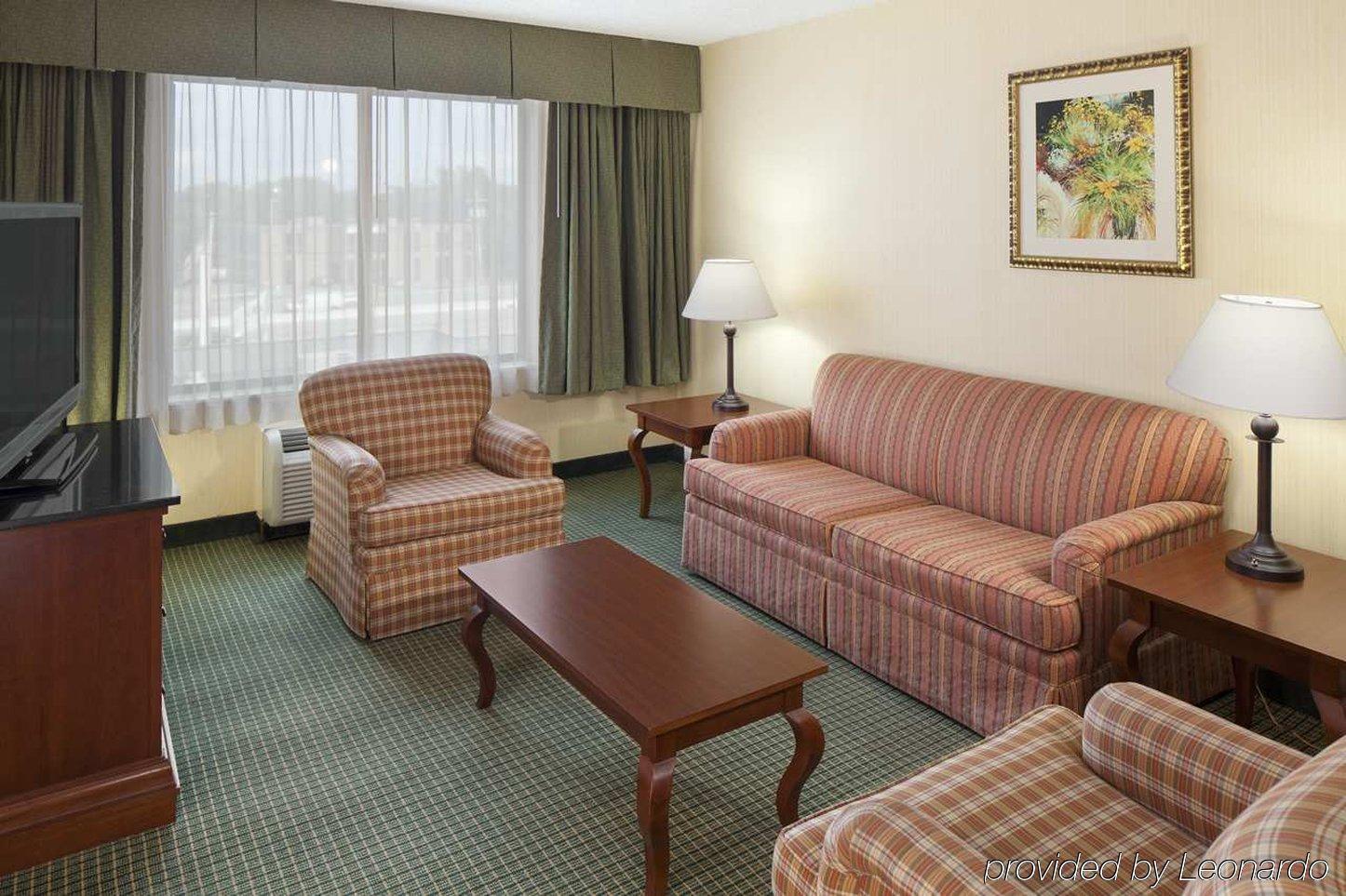Hotel Doubletree By Hilton Mahwah Habitación foto